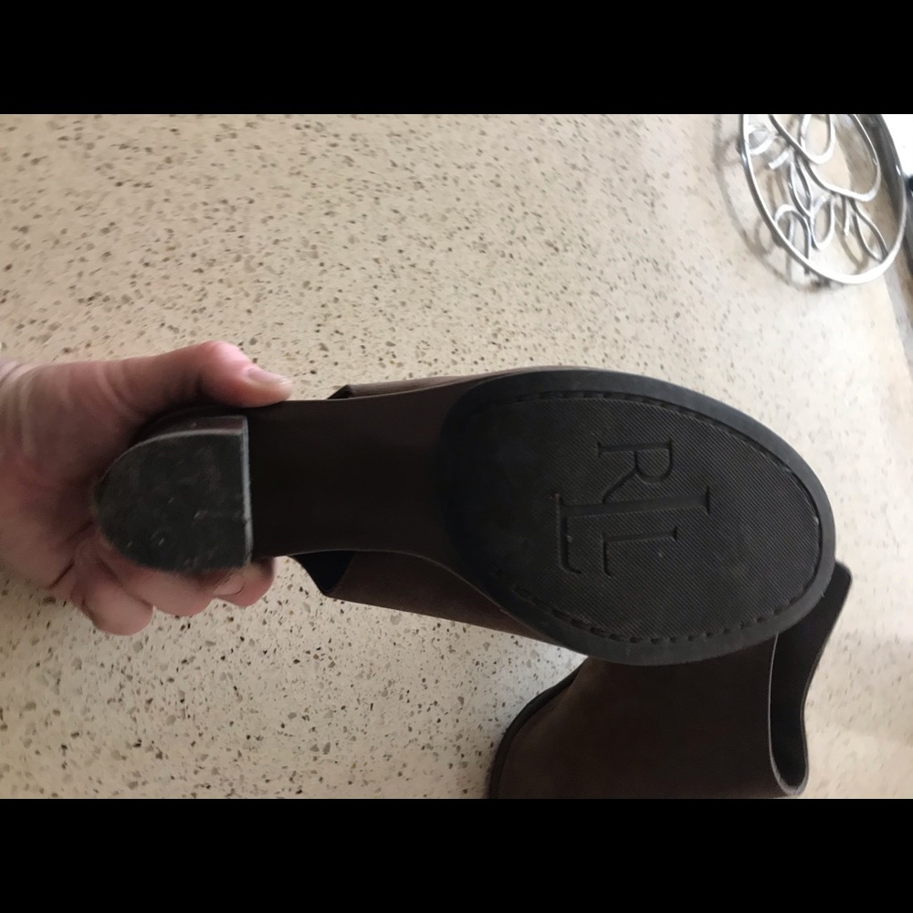 Ralph Lauren genuine leather stacked mule - Picture 3 of 4